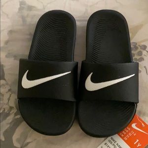 Nike Kawa Slides